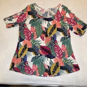 Westbound Short Sleeve Tropical Print Top